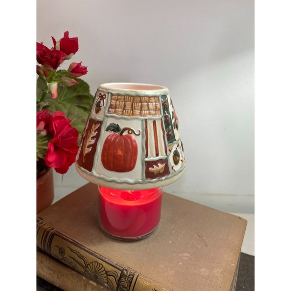 Yankee Candle Small Ceramic Candle Shade Autumn Fall Pumpkin Acorns Leaves - Picture 3 of 10
